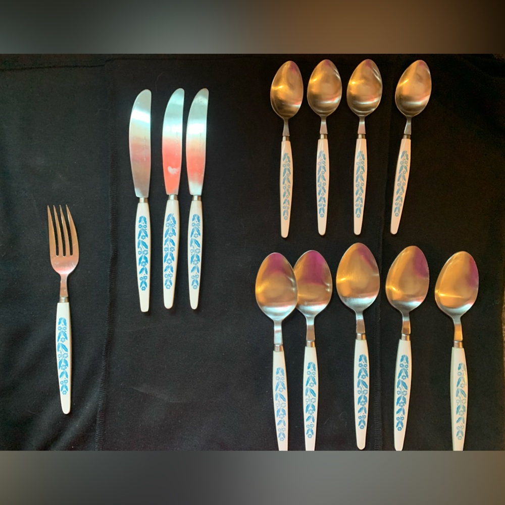 Vintage Corelle Cornflower utensils